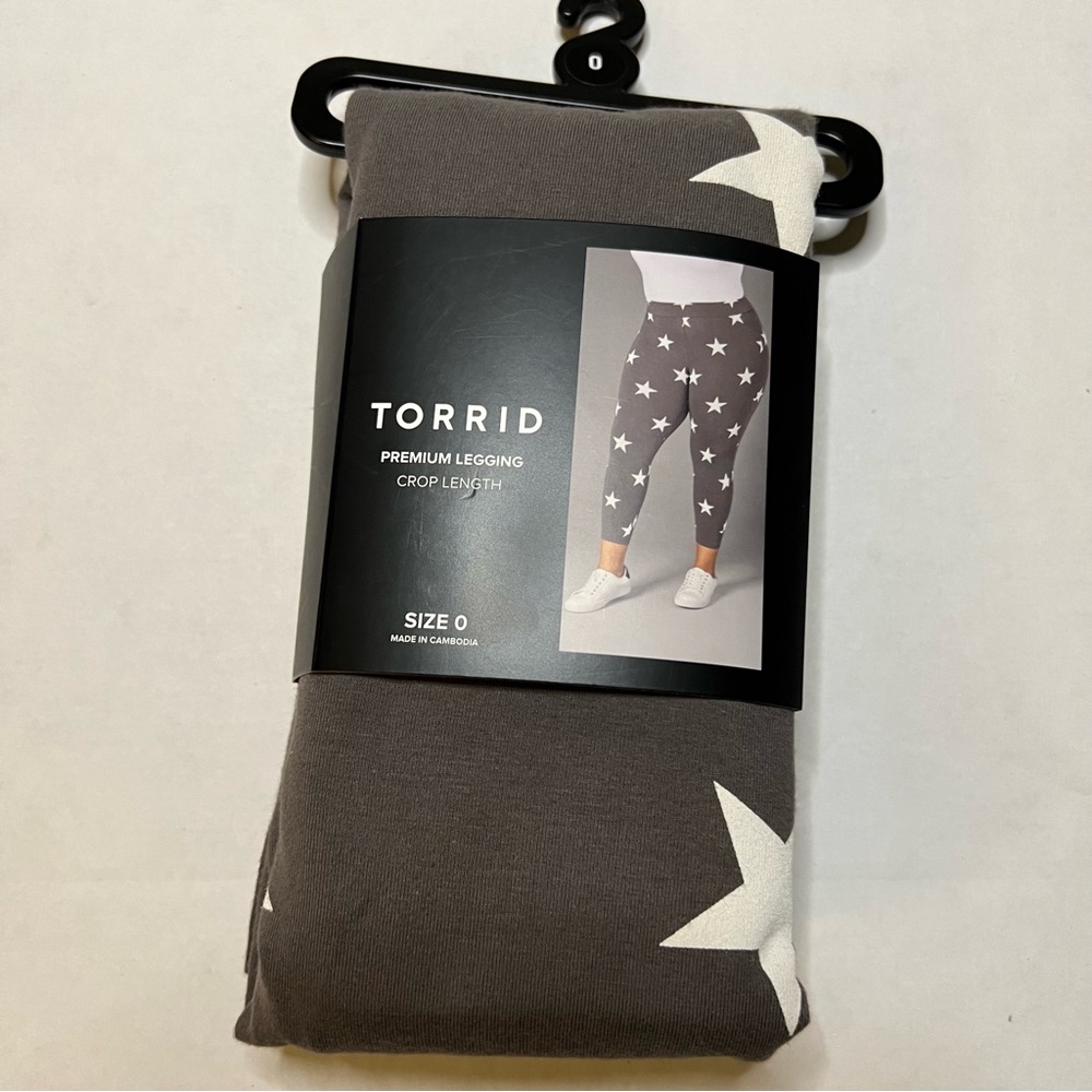 TORRID GRAY WITH WHITE ✨STARS✨CROPPED LEGGINGS size 0 NWT - Picture 2 of 5